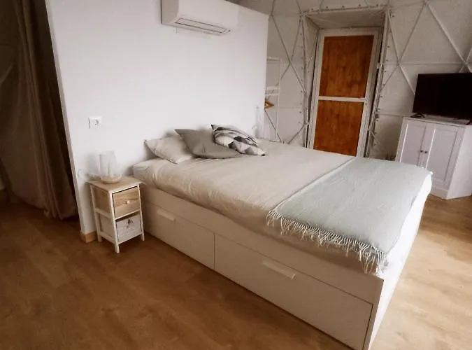 Domo Volcano Experience Piscina Climatizada 캠프장