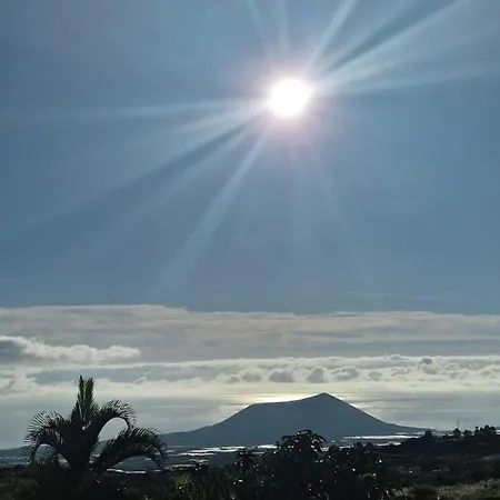 Camping Domo Volcano Experience Piscina Climatizada